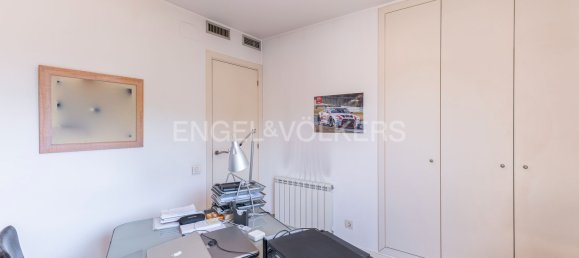 5 bedrooms House in Premia De Mar, Spain No. 138362 24