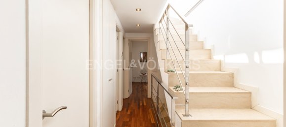 5 bedrooms House in Premia De Mar, Spain No. 138362 36