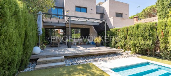 5 bedrooms House in Premia De Mar, Spain No. 138362 44