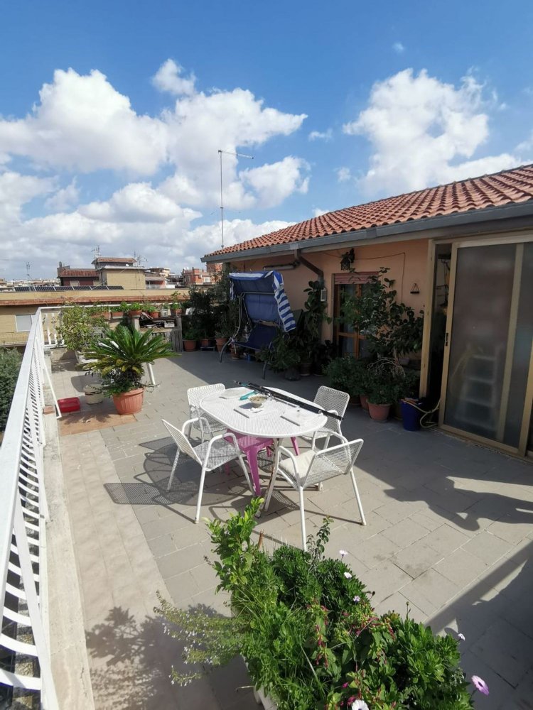 3غرفة بانتهاوس في Rome, Italy رقم 99755