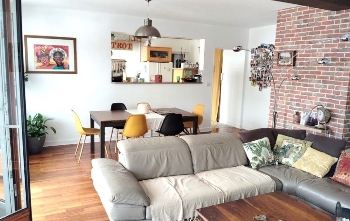 2 bedrooms Apartment in Saint-Etienne, France No. 284280