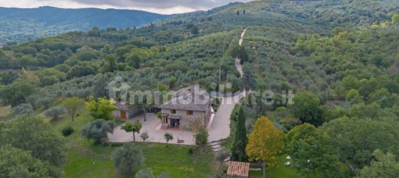 Casa de 5 dormitorios en Paciano, Italy No. 64942 2