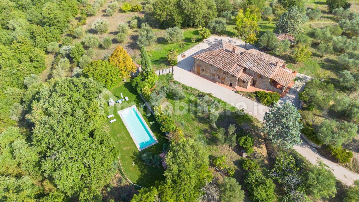 Casa de 5 dormitorios en Paciano, Italy No. 64942