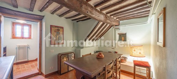 Casa de 5 dormitorios en Paciano, Italy No. 64942 24