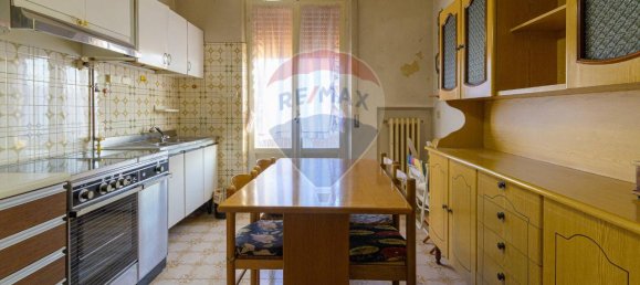 Квартира с 4 комнатами в Ези, Италия № 2289 2