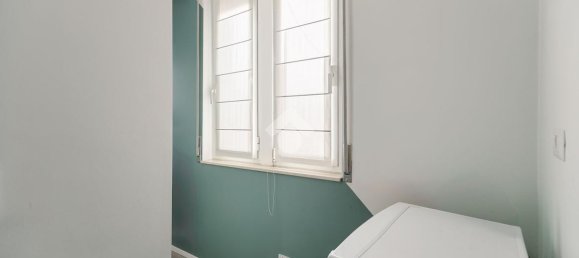 2-salle Appartement à Milan, Italy No. 240731 10