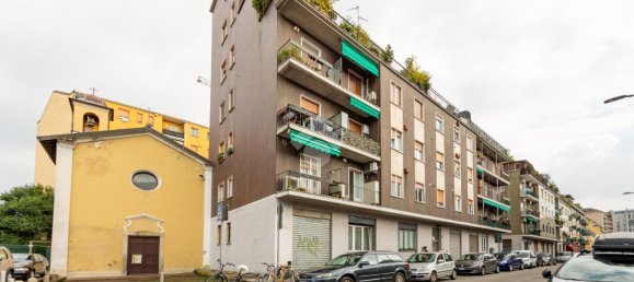 2-salle Appartement à Milan, Italy No. 240731 20