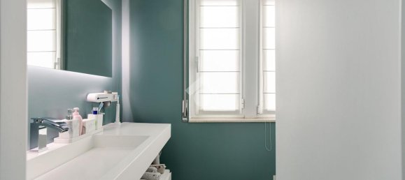 2-salle Appartement à Milan, Italy No. 240731 9