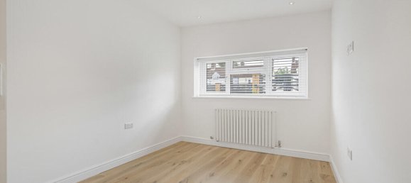 4 Schlafzimmer Haus in Virginia Water, United Kingdom, Nr. 8621 17