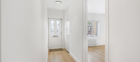 4 Schlafzimmer Haus in Virginia Water, United Kingdom, Nr. 8621 14