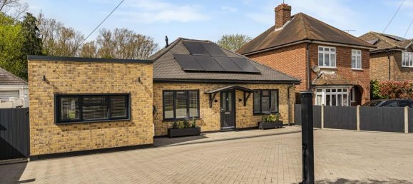 4 Schlafzimmer Haus in Virginia Water, United Kingdom, Nr. 8621 4