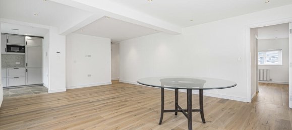 4 Schlafzimmer Haus in Virginia Water, United Kingdom, Nr. 8621 10