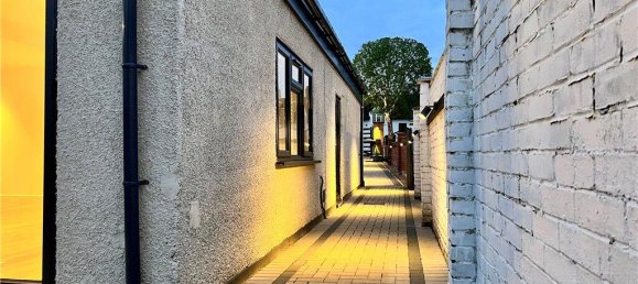 4 Schlafzimmer Haus in Virginia Water, United Kingdom, Nr. 8621 3