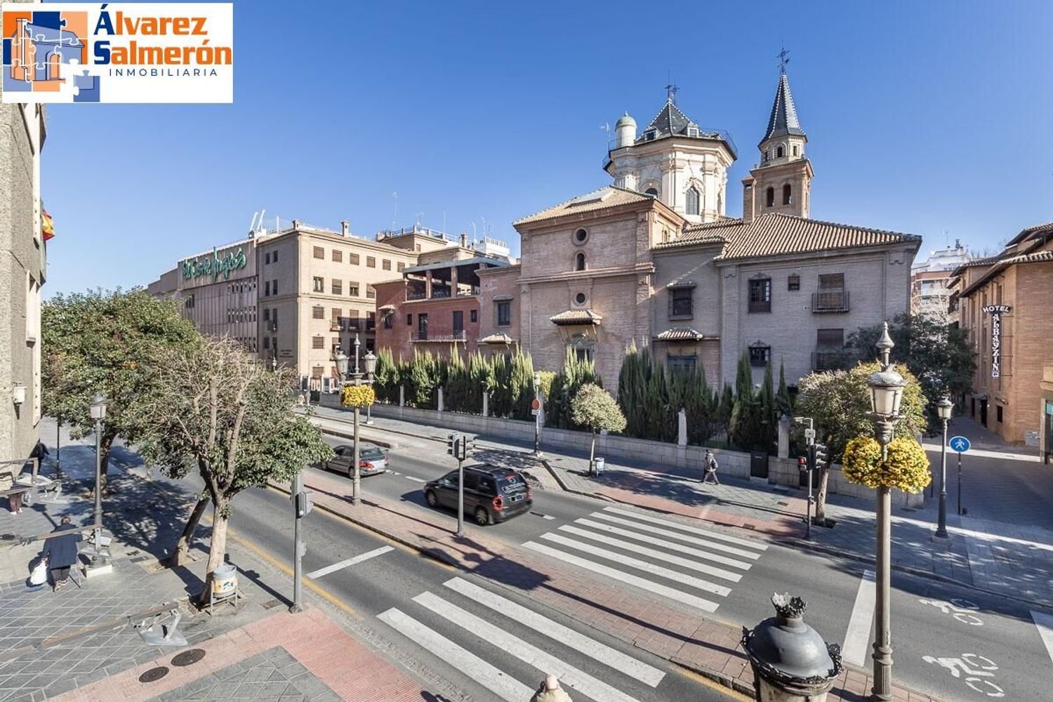 3 bedrooms Apartment in Granada, Spain No. 25982