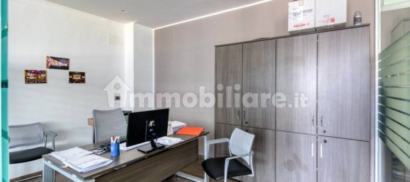 Коммерческая недвижимость с 3 комнатами в Мессина, Италия № 119283 12