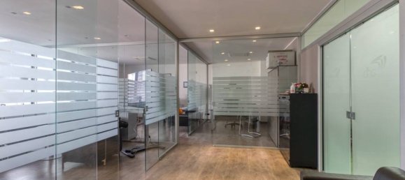 Коммерческая недвижимость с 3 комнатами в Мессина, Италия № 119283 6