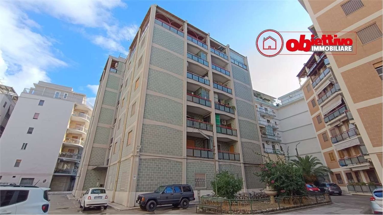 Apartamento de 7 habitaciónes en Cerignola, Italy No. 277847