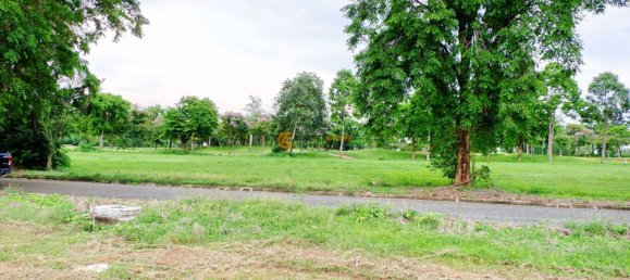  Commercial property in Chonburi, Thailand No. 1859 3