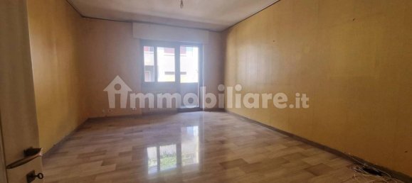 3 Schlafzimmer Wohnung in Turin, Italy, Nr. 326839 4