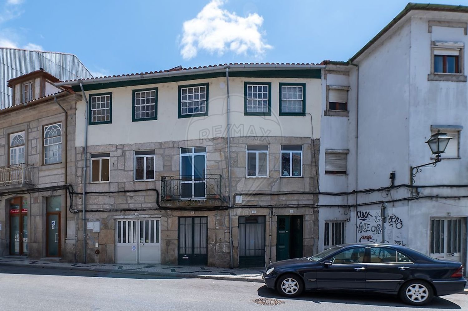 470m² Building in Viseu, Portugal No. 345380