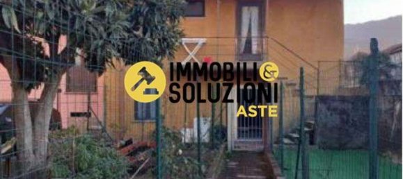 2 rooms Apartment in Cuveglio, Italy No. 3143 3