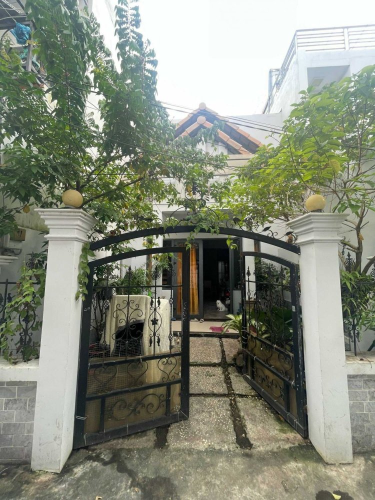 70m² Townhouse in District 7, Vietnam No. 19284