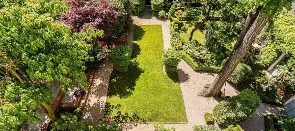 5 bedrooms House in Paris, France No. 176874 2