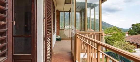 4 rooms House in Val della Torre, Italy No. 301194 17