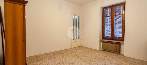 4 rooms House in Val della Torre, Italy No. 301194 6