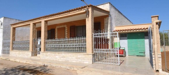 Villa de 3 habitaciónes en San Vito dei Normanni, Italy No. 133434 2