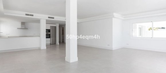 4 bedrooms Apartment in Marbella, Spain No. 138496 8