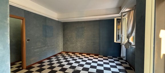 155m² Office in Bologna, Italy No. 303780 3