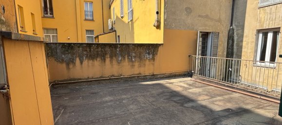 155m² Office in Bologna, Italy No. 303780 4