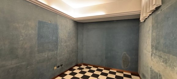 155m² Office in Bologna, Italy No. 303780 11