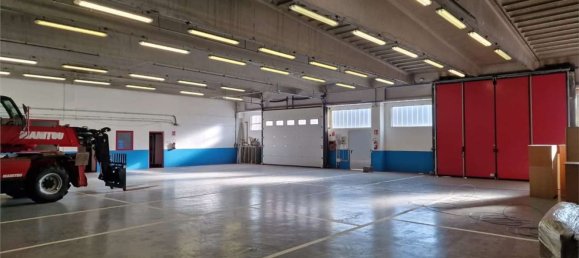 Склад 1000м² в Иссонь, Италия № 41874 28