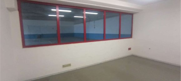 Склад 1000м² в Иссонь, Италия № 41874 13