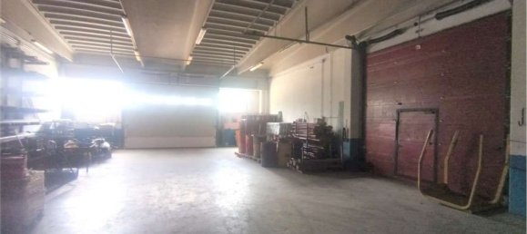 Склад 1000м² в Иссонь, Италия № 41874 8