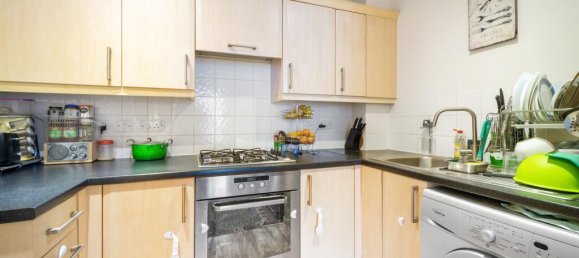 2 bedrooms Apartment in Feltham, United Kingdom No. 9835 6