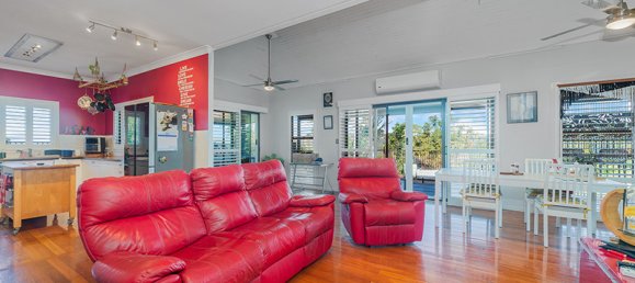 Casa de 4 dormitorios en Tamborine Mountain, Australia No. 504 3