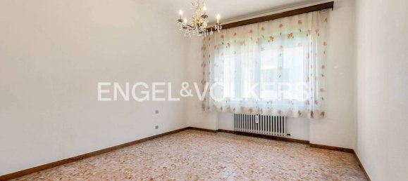 4 bedrooms Villa in Pisa, Italy No. 51066 26