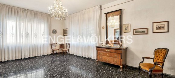 4 bedrooms Villa in Pisa, Italy No. 51066 12