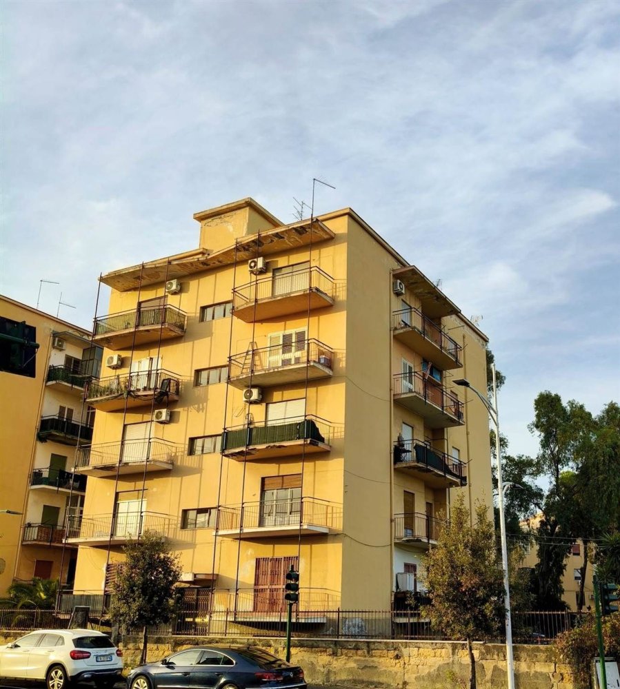 4 غرف نوم شقة في Catania, Italy رقم 391687