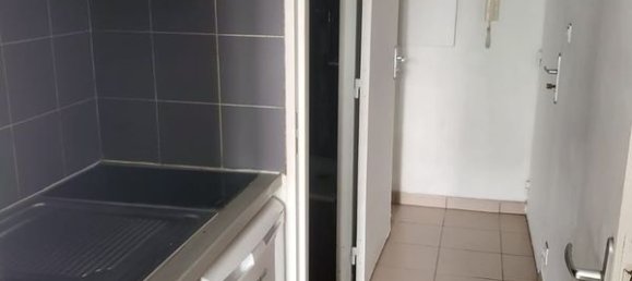 Studio in Toulon, France No. 343572 4