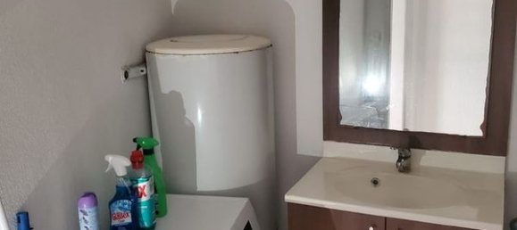 Studio in Toulon, France No. 343572 6