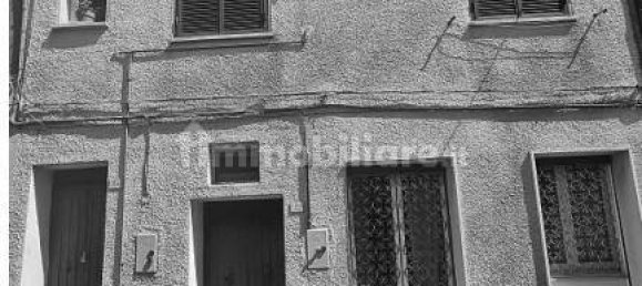 5 bedrooms Apartment in Sigillo, Italy No. 44065 16