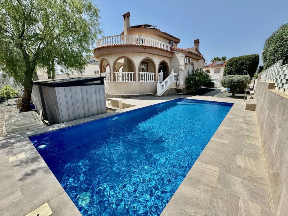 Вилла с 3 спальнями в Сьюдад Кесада, Испания № 177105