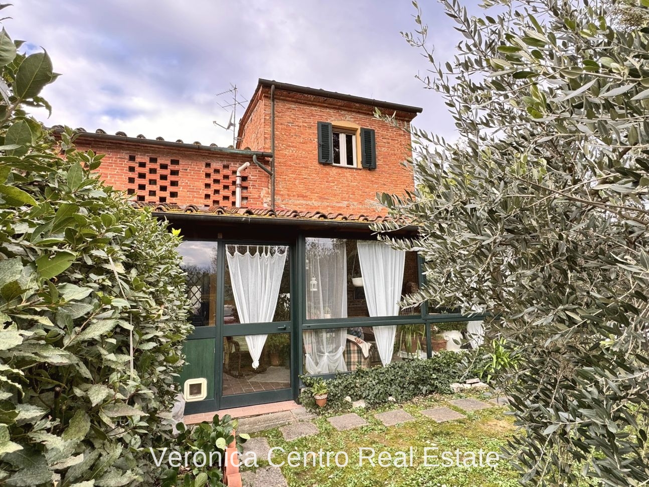 3 Schlafzimmer Haus in Montecarlo, Italy, Nr. 120162