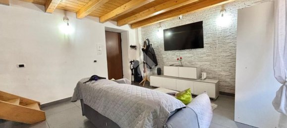 3-Zimmer Wohnung in Naples, Italy, Nr. 53949 4