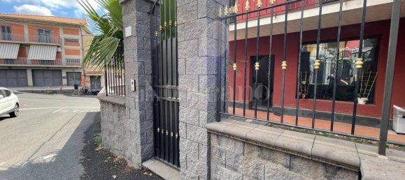 Villa de 8 habitaciónes en Catania, Italy No. 365386 3