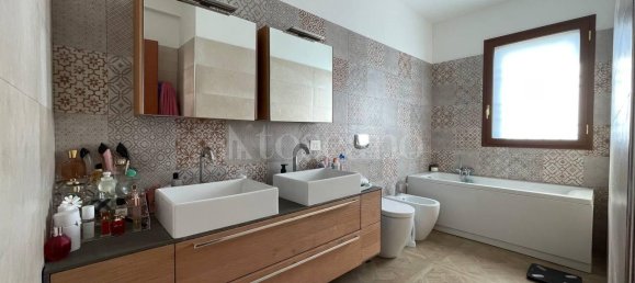 Villa de 8 habitaciónes en Catania, Italy No. 365386 22